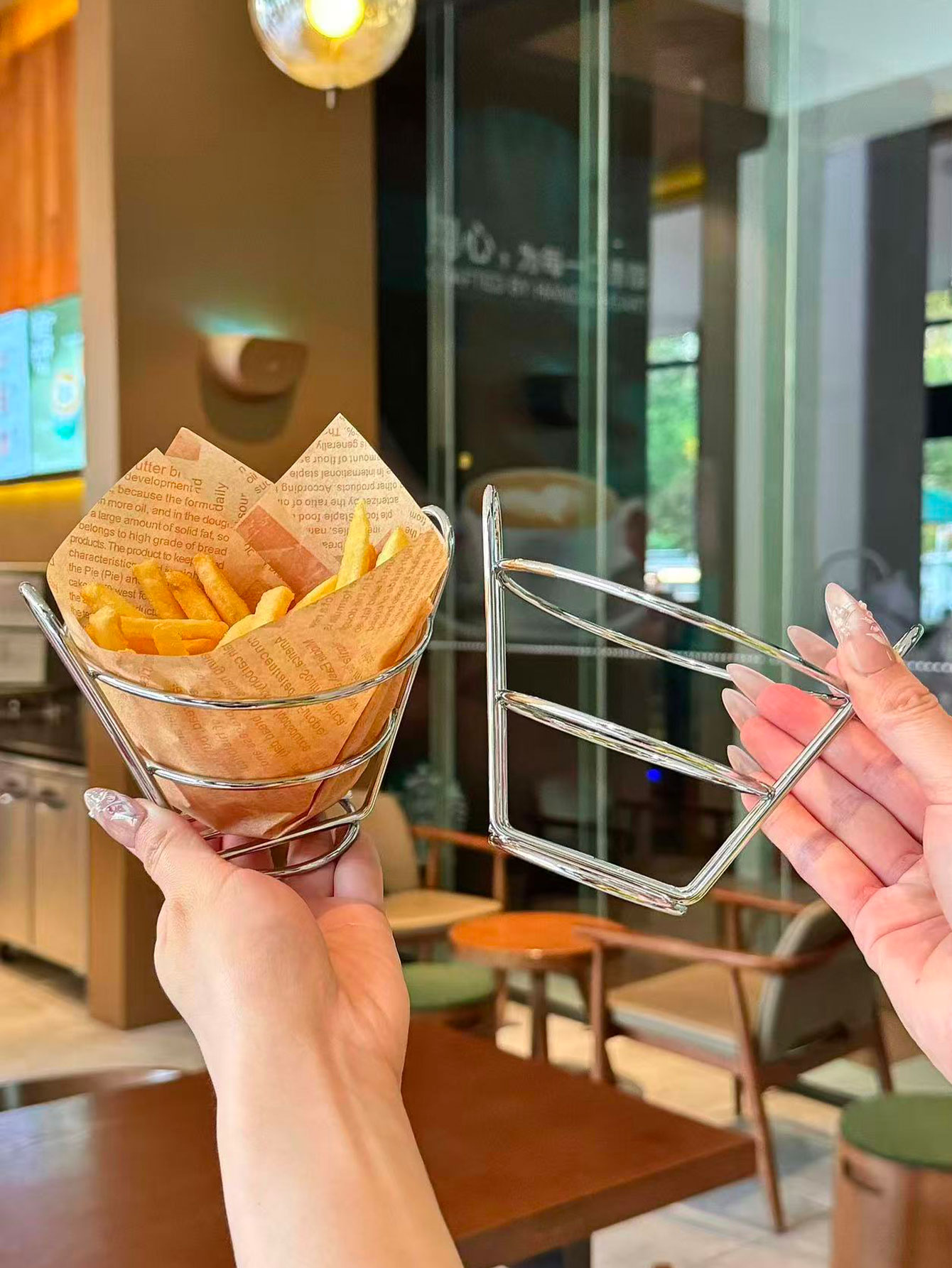 Food Snacks With Iron - Cestino per Snack in Stile Americano